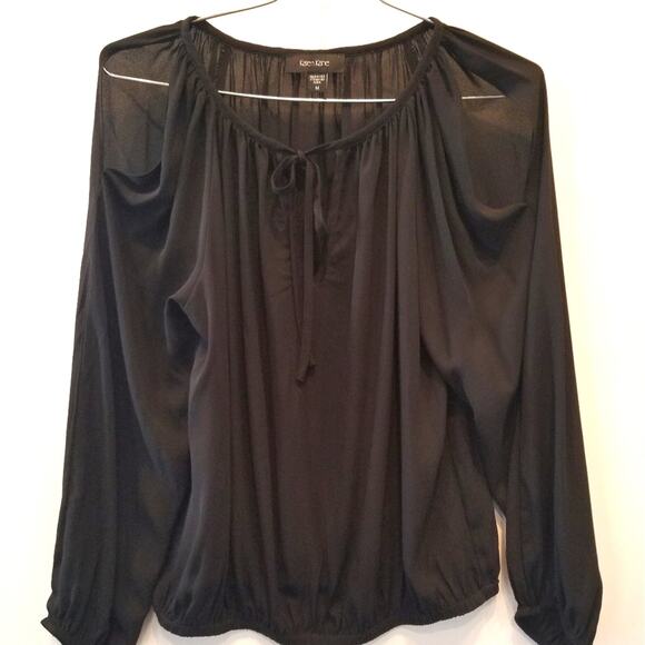 Karen Kane Tops - Karen Kane Black Peek a Boo Shoulder Top M